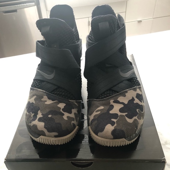 lebron shoes size 14